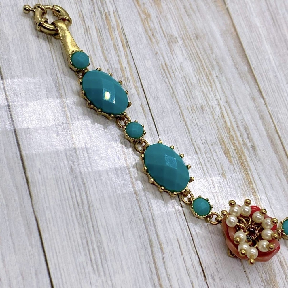 NEW Attic Treasure Beaded Bracelet - Picture 7 of 10